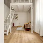 Hostmate - - Loreto Milan